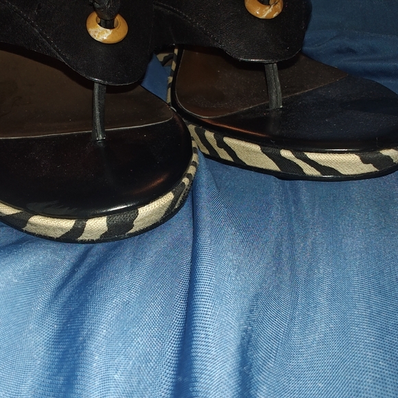 Women's Size 10M Sandals - Picture 5 of 6